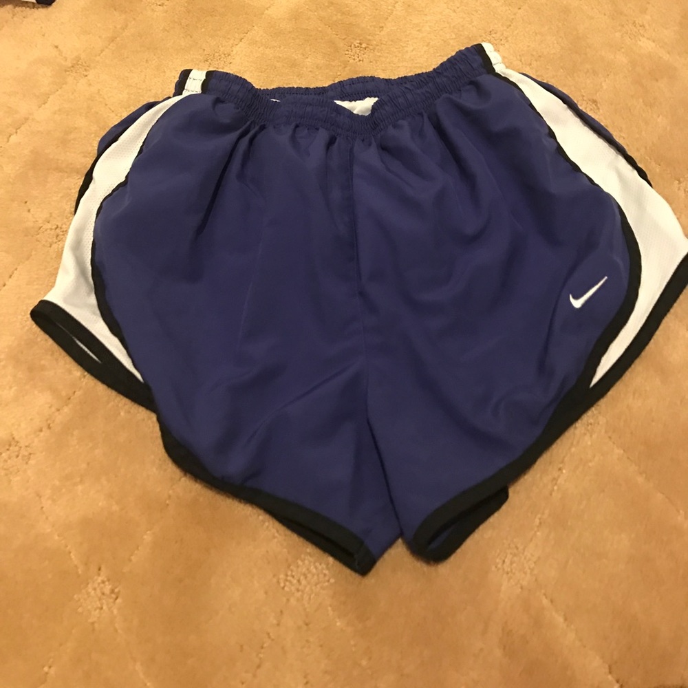 Nike running shorts medium