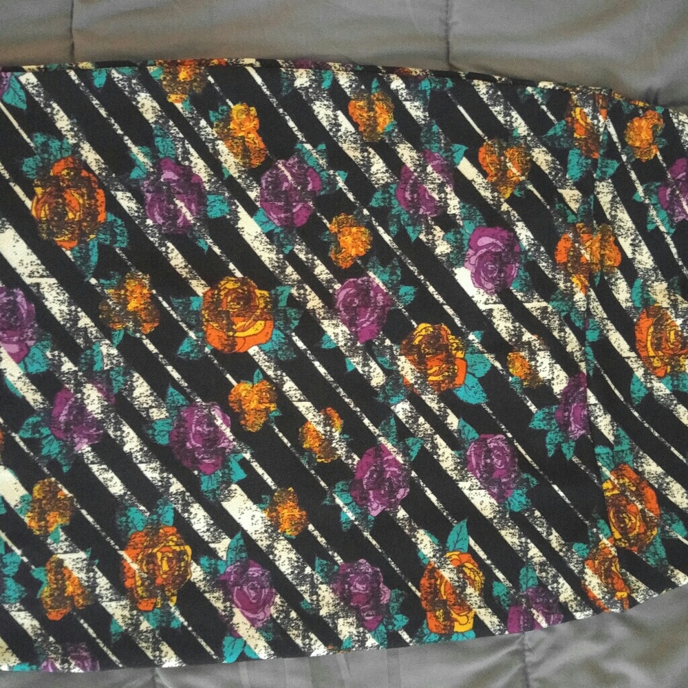 Lularoe Cassie Skirt