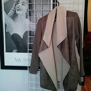 NWT Wooly Bully Aviator Wrap