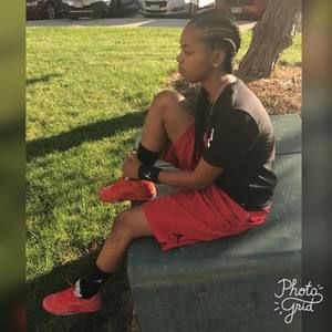 Meet your Posher, Tiara