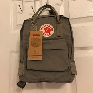 (NWT) Mini Fjallraven Kanken Backpack! (KIDS)