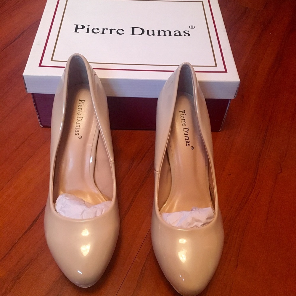 Beige satin heels
