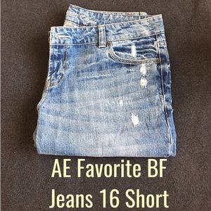 American Eagle Favorite Boyfriend Jeans 16 Short