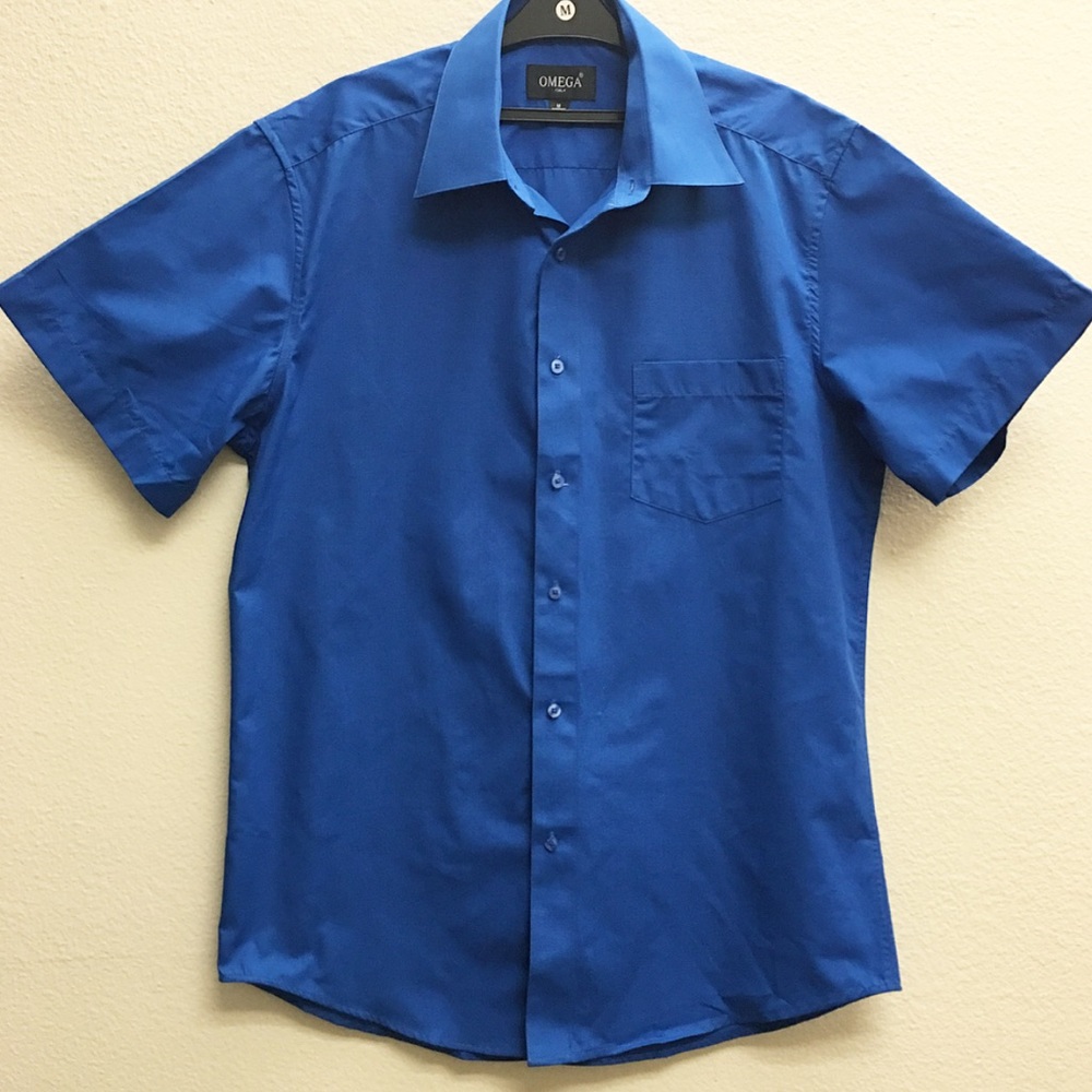 Regular fit short sleeve dress shirt