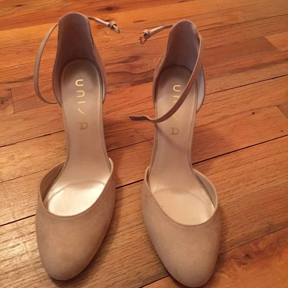 Unisa nude heels