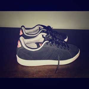 NWOT Adidas Sneakers
