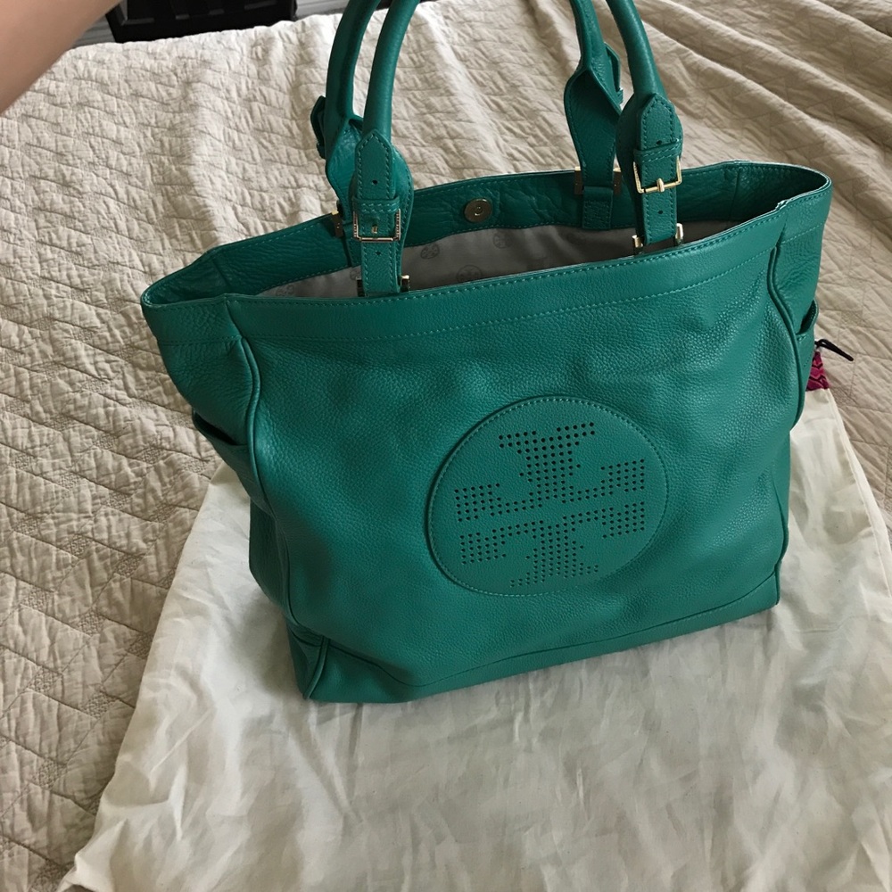 Tory burch large soft leather tote bag like new