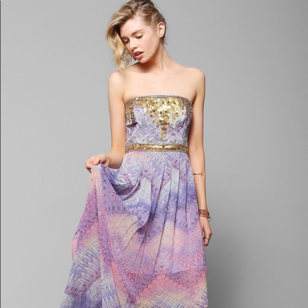 Escote Treasure Trove Dress