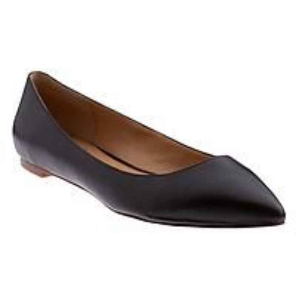 ✨ Banana Republic Angela Black Leather Flats