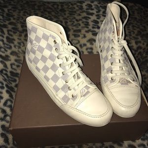 Louis Vuitton Capucine Damier Azur Sneakers