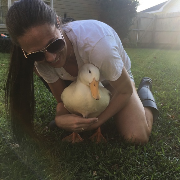 Meet your Posher, Erin - Picture 2 of 2