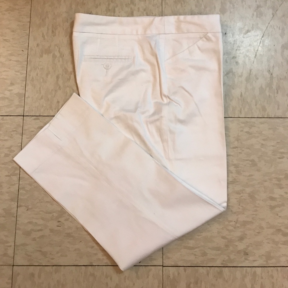 🍄Laundry By Shelli Segal 🍄 White Capri 🍄