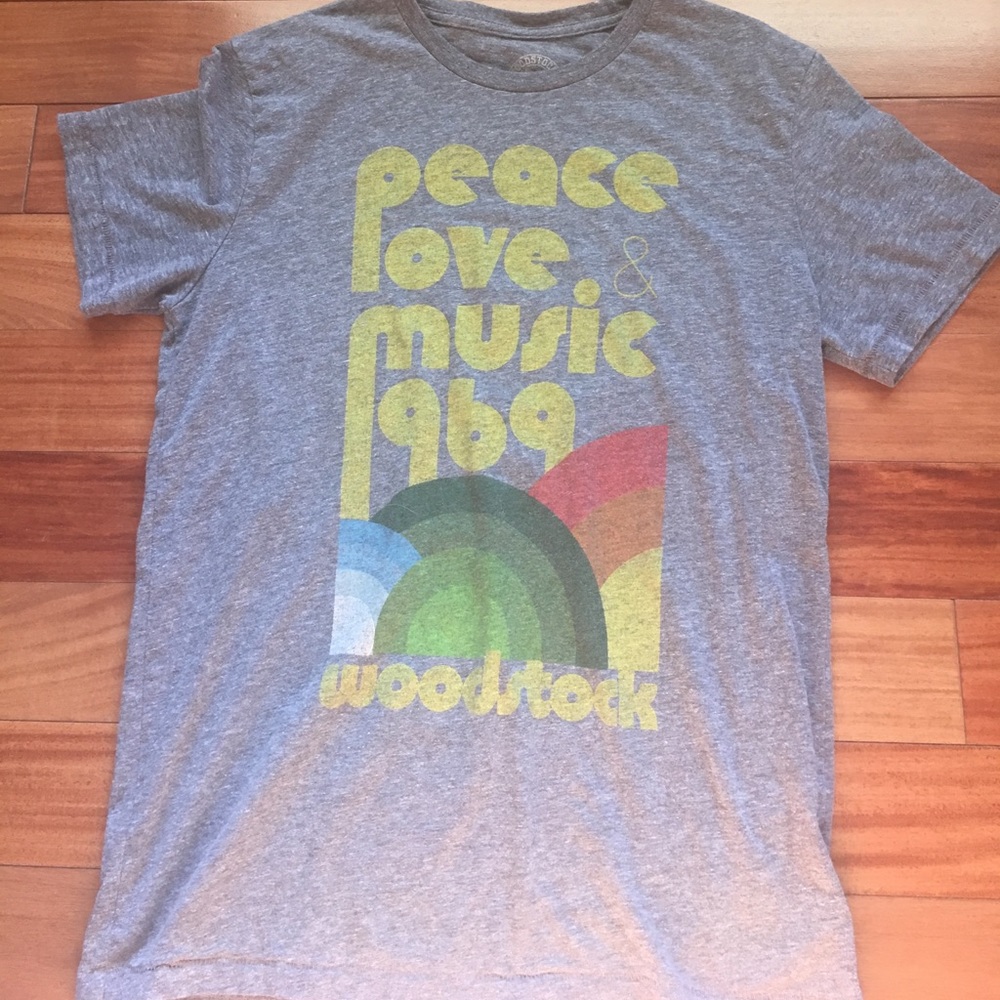 Gap Woodstock Tee