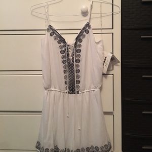 WHITE LACE UP ROMPER WITH BLUE DETAILING