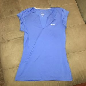 Nike dri fit tennis shirt size small