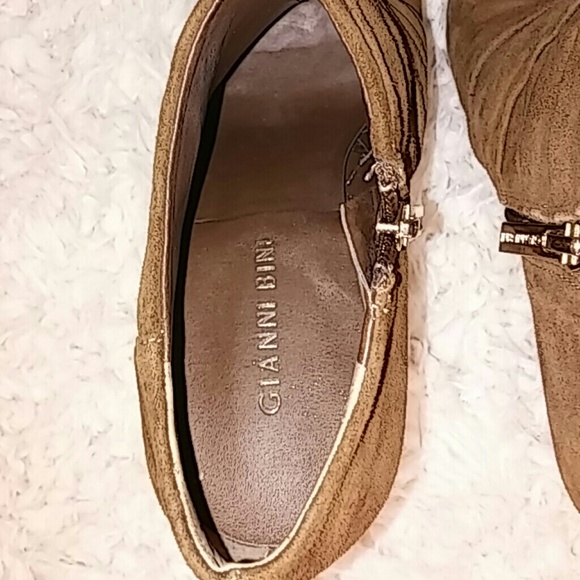 Gianni Binni booties with side zippers. - Picture 2 of 5