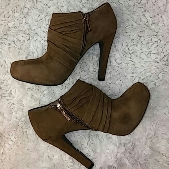 Gianni Binni booties with side zippers. - Picture 4 of 5