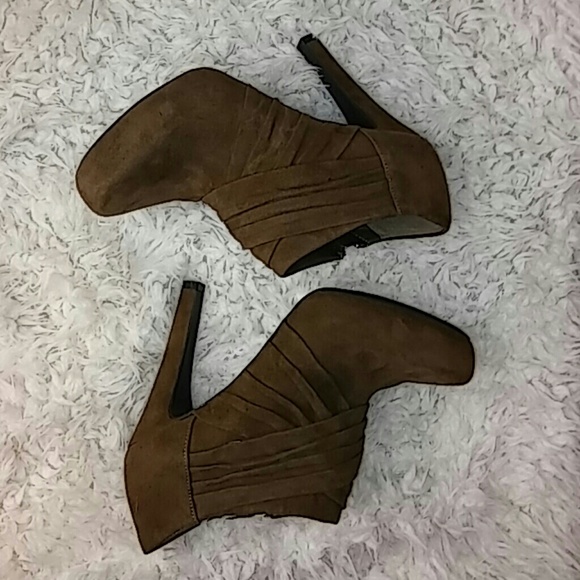 Gianni Binni booties with side zippers. - Picture 5 of 5