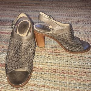 FRYE platform sandal