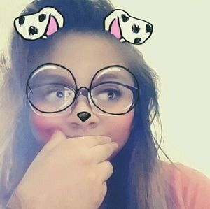 Meet your Posher, Angeline