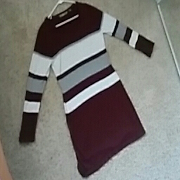 Dress - Picture 3 of 3