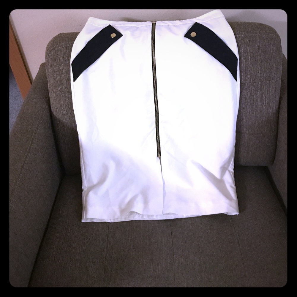 Brand new white skirt