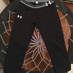 Under Armour Cropped Athletic Leggings