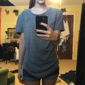 plain grey tshirt