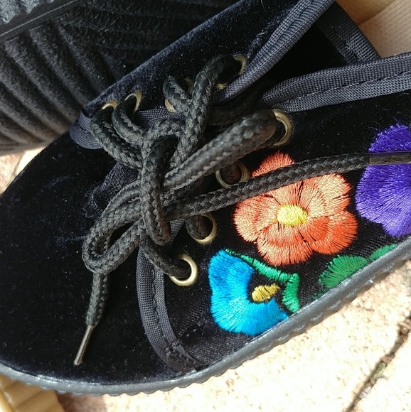 Platform  embroidered sneakers shoes - Picture 3 of 4