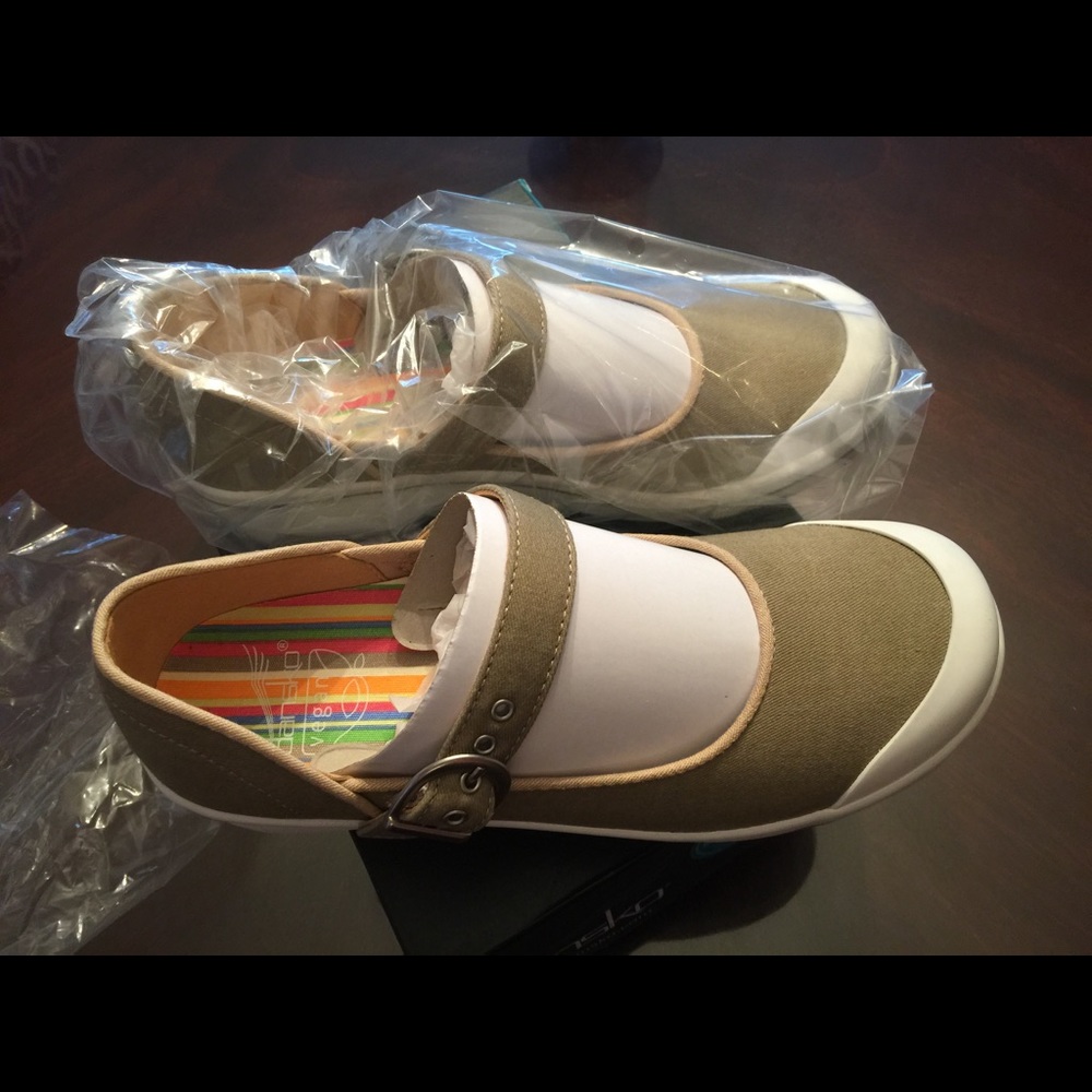 Dansko Mary Jane shoes NEW