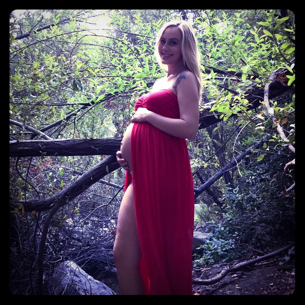 Open front maternity gown