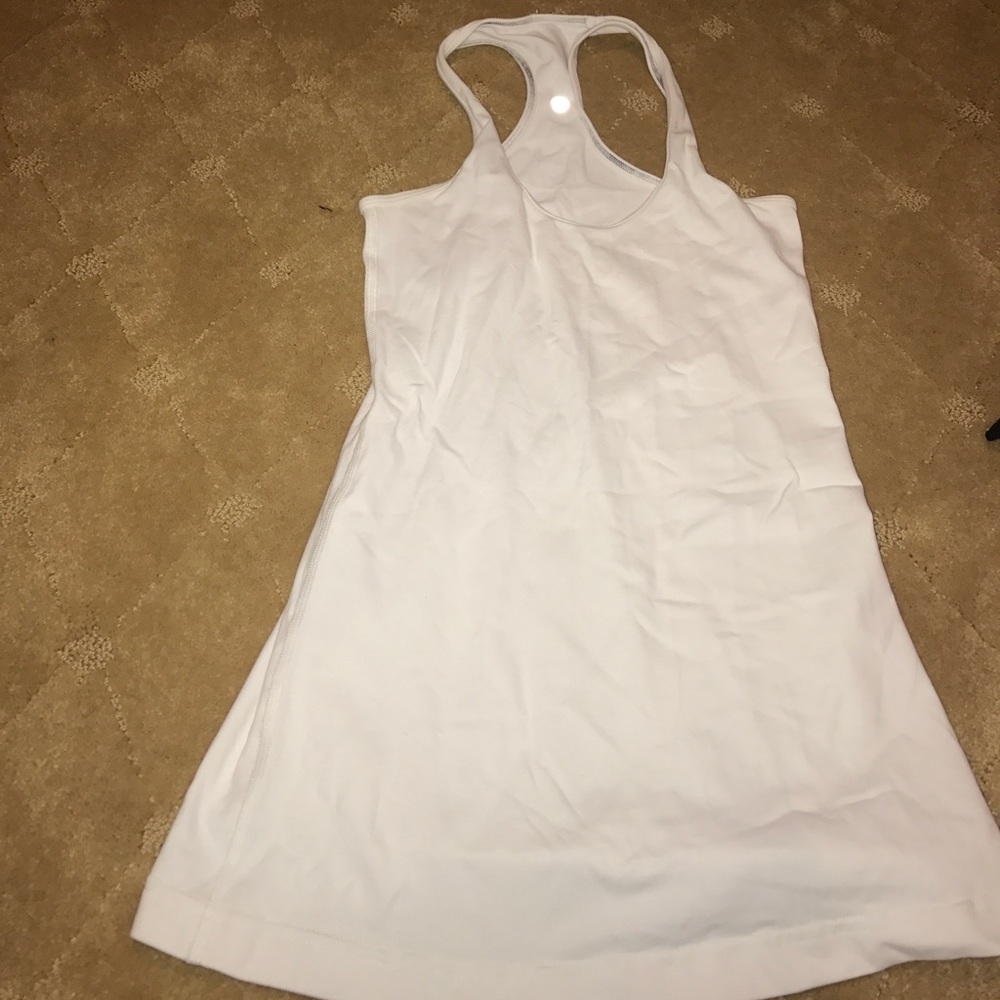 White lululemon tank top size 2