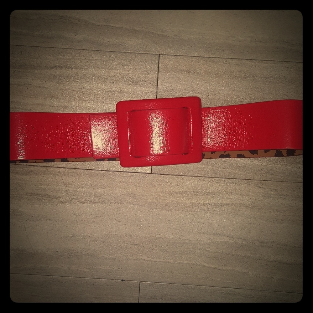 EUC Betsey Johnson Red patent leather belt