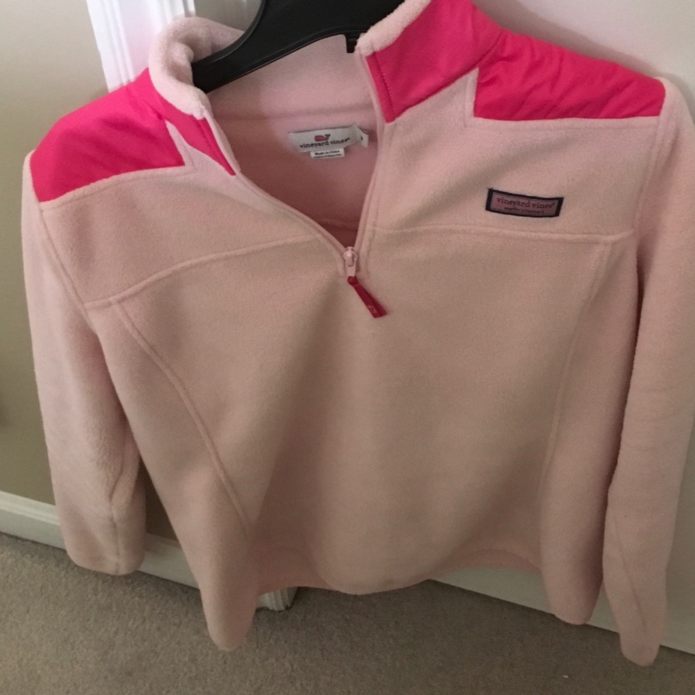 Vineyard vines fleece shep shirt