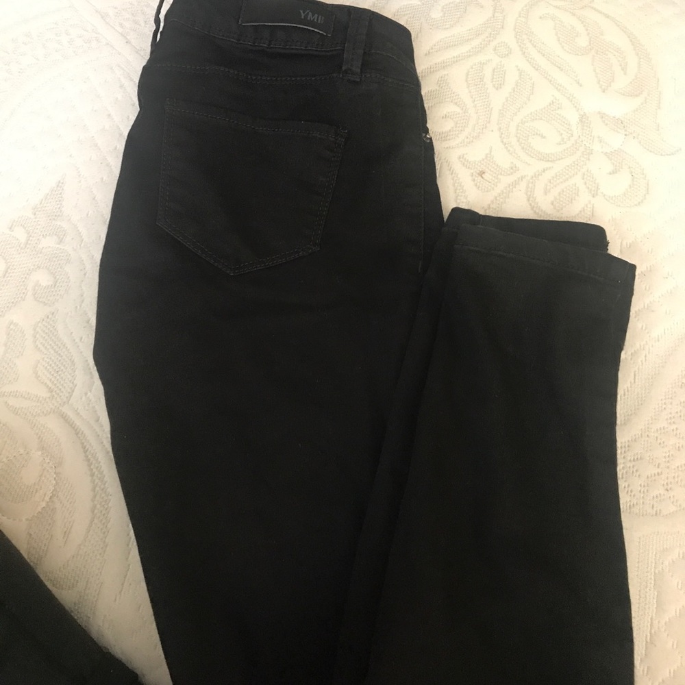 Black skinny jeans