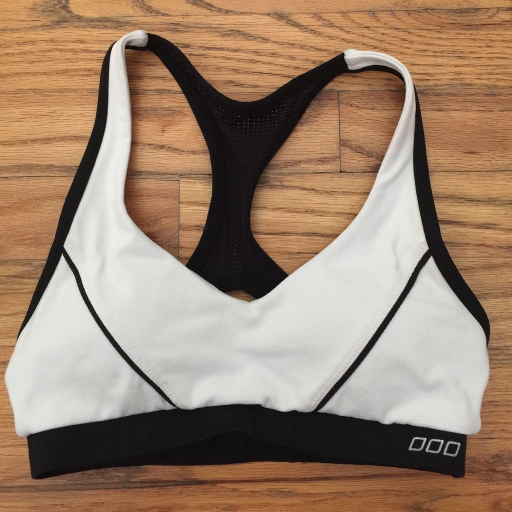 Lorna Jane Black & White Sports Bra