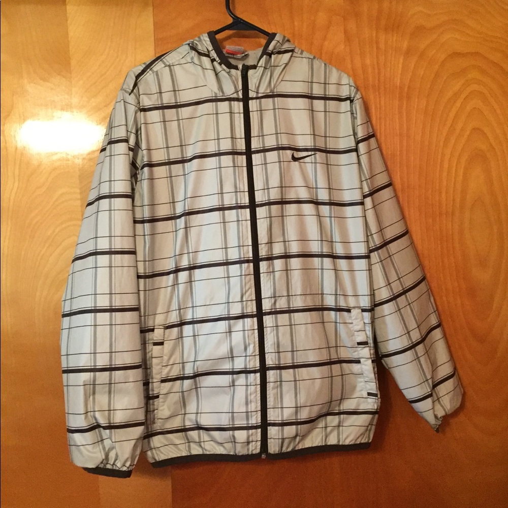 Men's Nike hooded windbreaker zip up