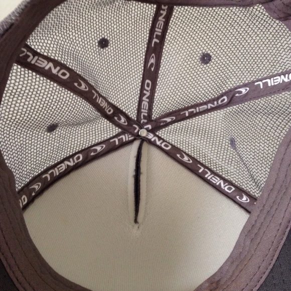 O\'Neill grey snap back hat