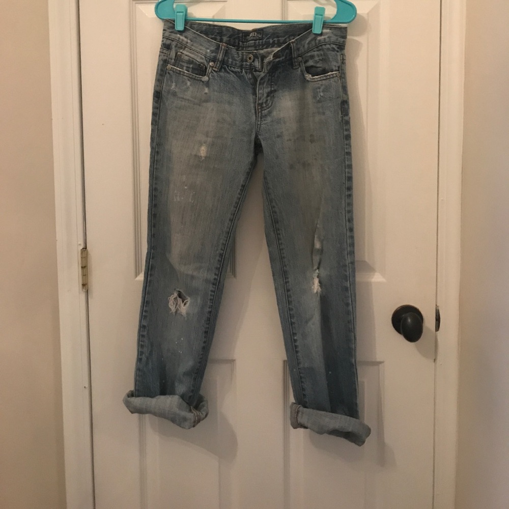 Distressed boyfriend jeans