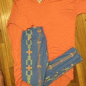 XXS LulaRoe Irma and one size leggings