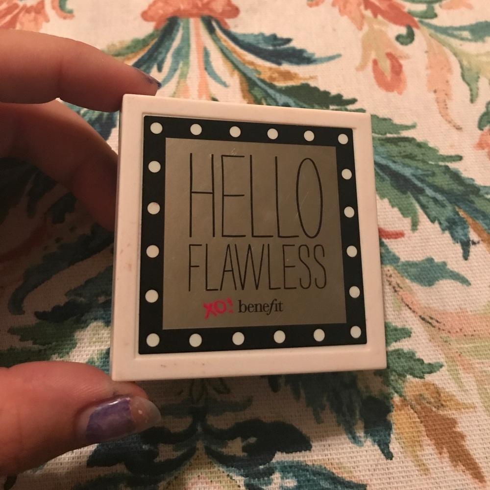 Benefit Powder Foundation