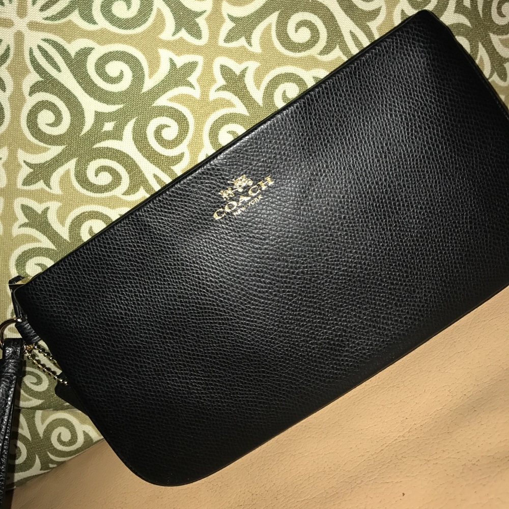 Authentic Coach leather wristlet