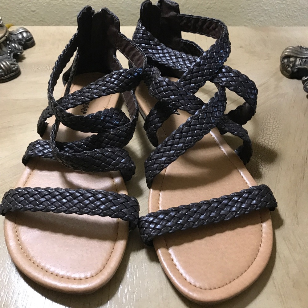 Sandal