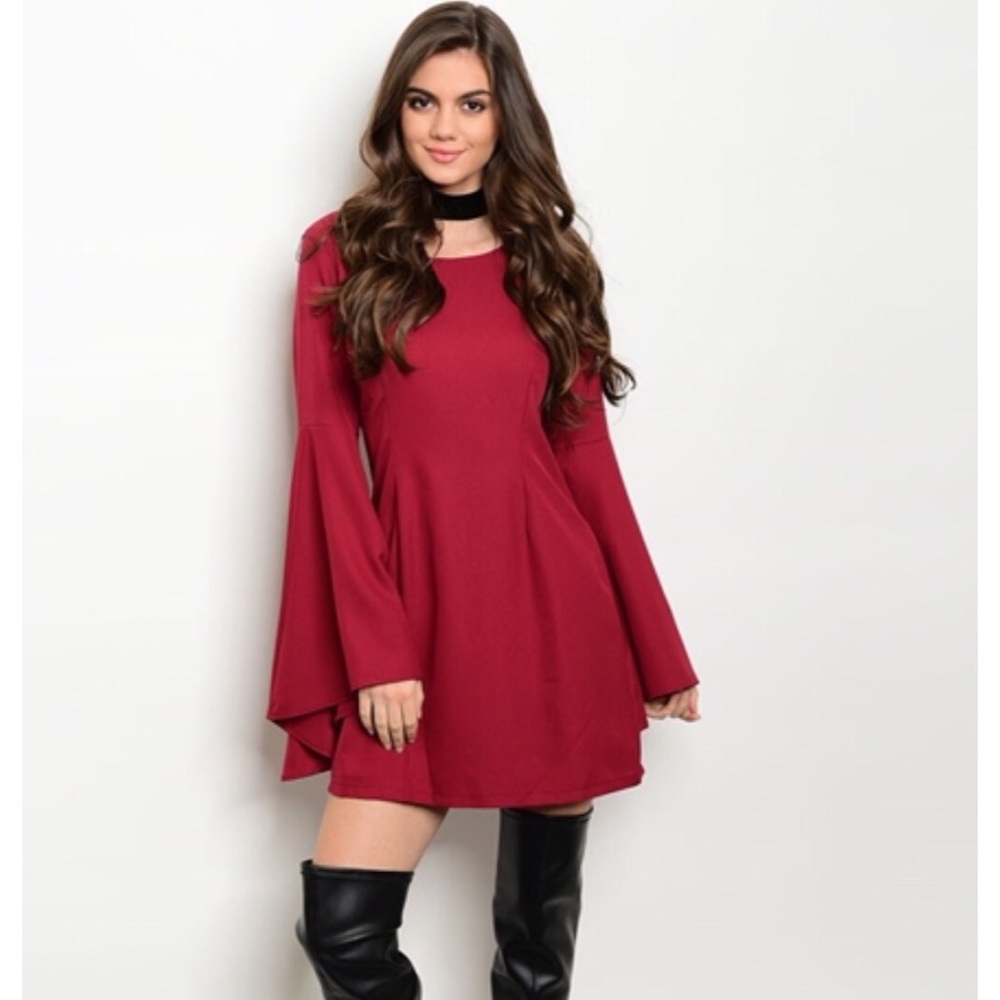 Gorgeous wine colored dress!