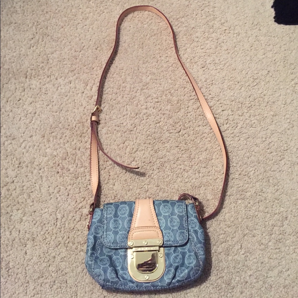 Michael Kors crossbody purse
