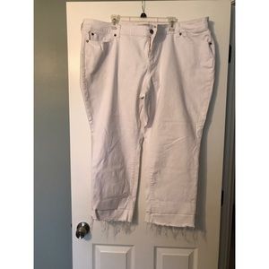 Torrid premium denim cropped boyfriend jeans