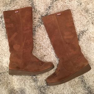 Juicy Couture Boots (Like Uggs)