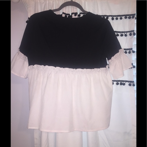 Ruffled top - Picture 2 of 3