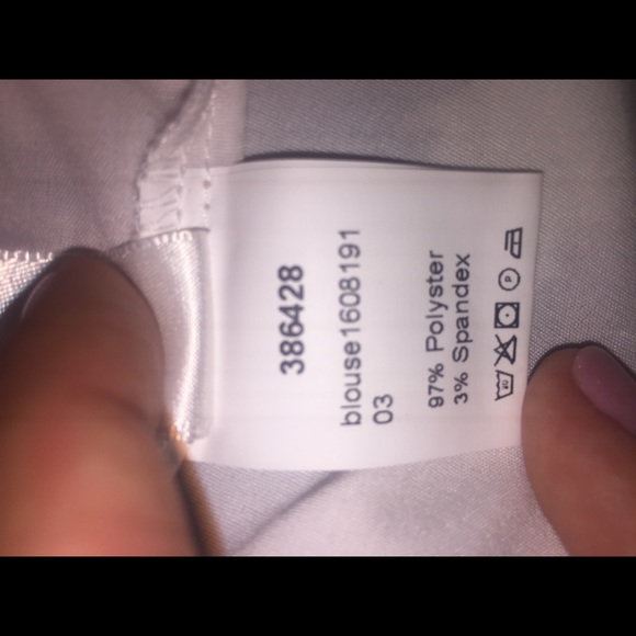 Ruffled top - Picture 3 of 3