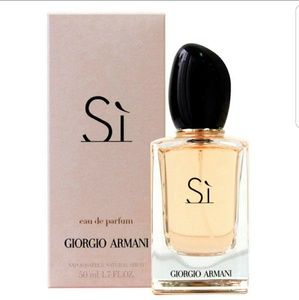 Si, women's fragrance by Giorgio Armani